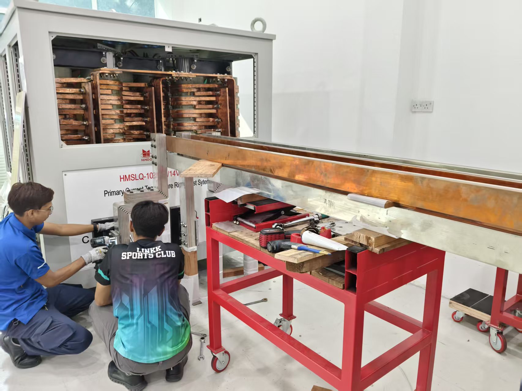 馬來西亞客戶邀請國電華美工程師赴現場開展技術交流